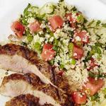 Gegrilltes Schweinefilet mit Wassermelone und Taboulé