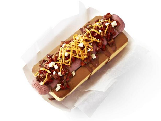 Wie man eine Hot-Dog-Eiscremetorte zubereitet