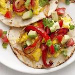 Fajitas mit Käse-Spiegeleiern