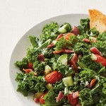 Krautsalat mit Speck und Knoblauchtoast