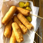 Corn Dogs für ein Picknick