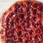 فطيرة الكرز والشوكولاتة المقلوبة