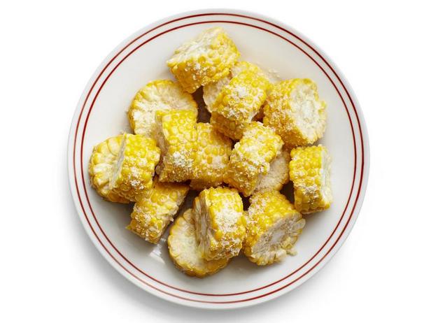 Zubereitung - Mais mit Knoblauchmayonnaise und Käsespänen