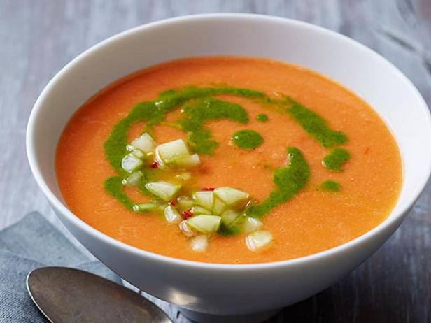 Zubereitung - Kalte Gazpacho-Suppe mit Koriander
