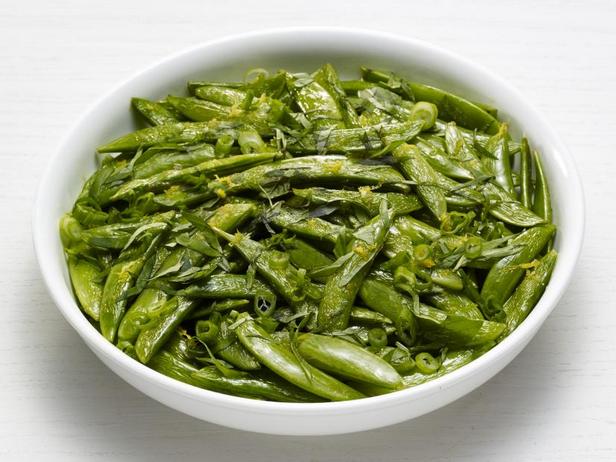 Come preparare i piselli mangiatutto con limone e basilico