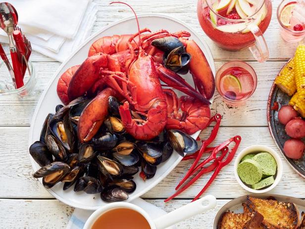 Wie man Hummer und Muscheln kocht