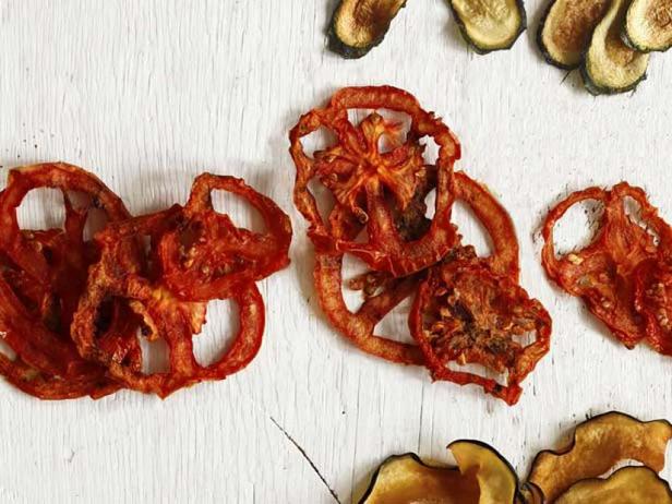 Wie man Tomatenchips zubereitet