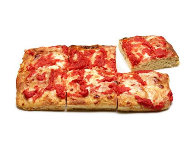 Wie man sizilianische Pizza zubereitet
