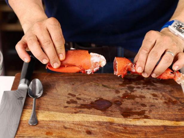 Das Fleisch herausnehmen