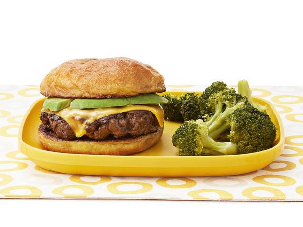 So geht's: Burger selber machen – von Grund auf