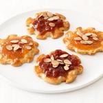 Kekse mit Marmelade