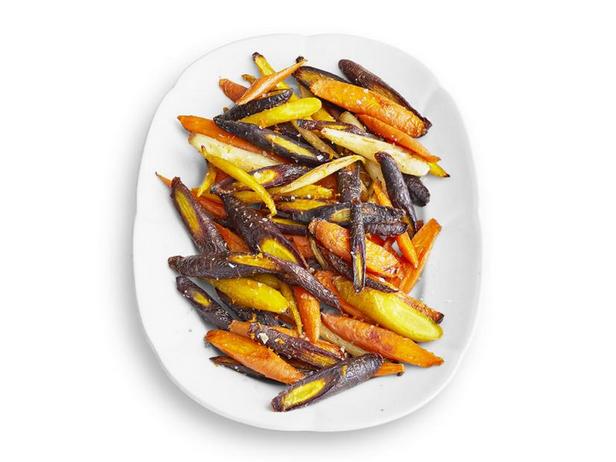 Rezept für gebackene Regenbogenkarotten mit Orange