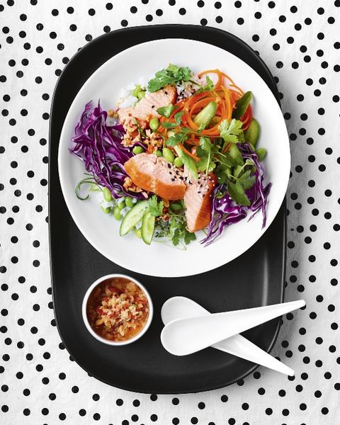 Come preparare - Buddha Bowl in stile tailandese con quinoa e maiale