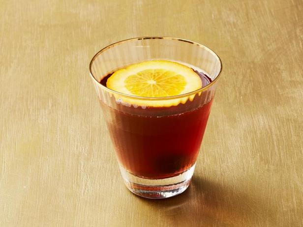 Πώς να φτιάξετε ένα Μανχάταν με Aperol