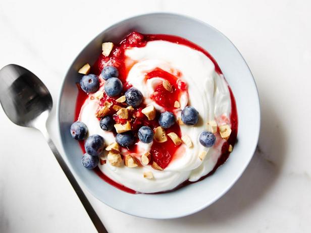 Joghurt-Eisbecher