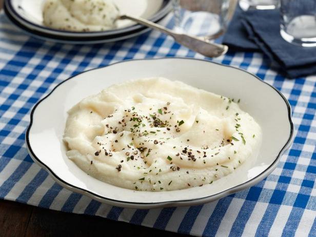 Wie man Knoblauch-Blumenkohl-Püree zubereitet