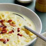 Maiscremesuppe mit Cheddar