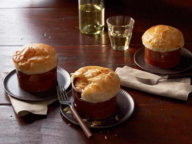 Tek Tencerede Tavuklu Pot Pie Nasıl Yapılır?