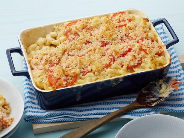 Wie man Tomaten-Makkaroni mit Käse zubereitet
