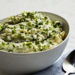 Kartoffelpüree mit Gemüse und Brokkoli