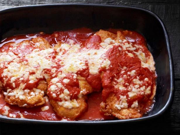 Klassisches Hähnchen-Parmesan