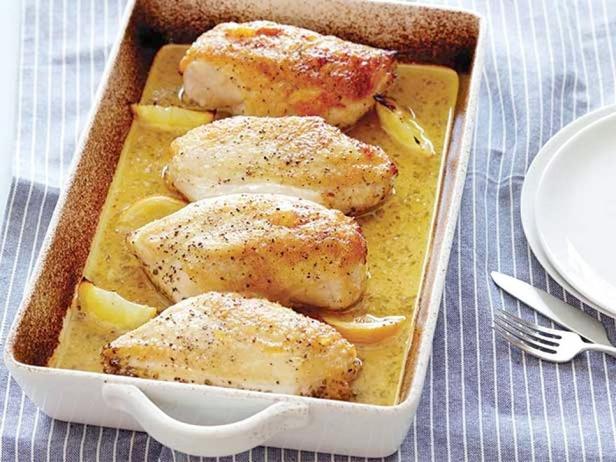 Hähnchenbrust in Zitronensauce gebacken