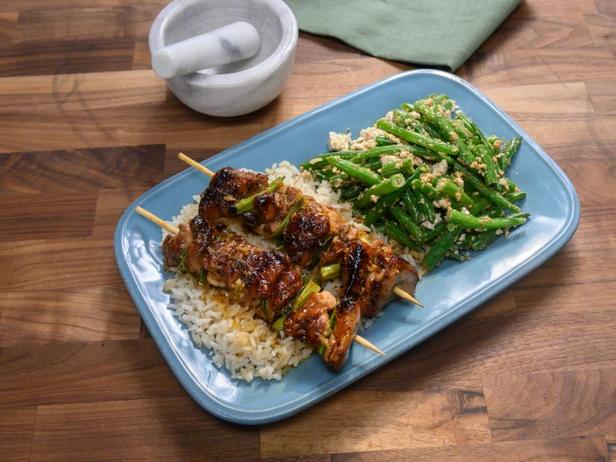 วิธีทำ - ไก่ยากิโทริกับข้าวและถั่วฝักยาว