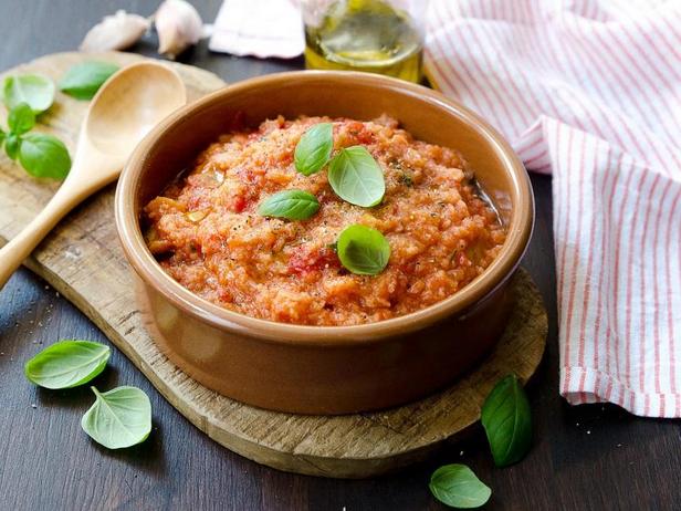 طريقة تحضير بابا آل بومودورو: حساء الطماطم