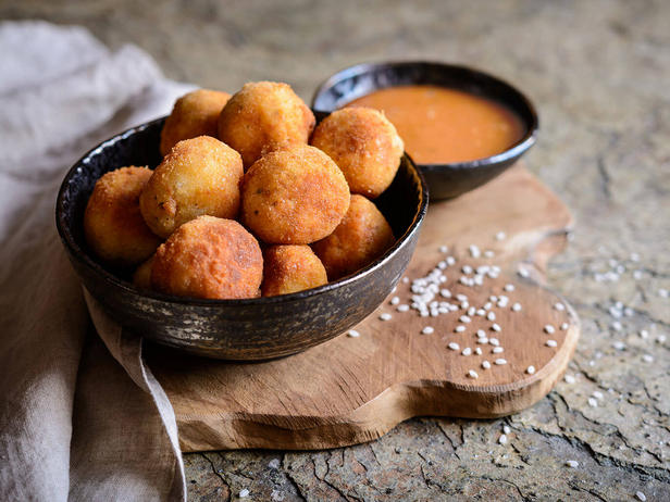 Wie man Krabben-Arancini zubereitet