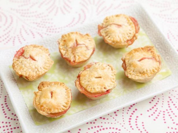 Rezept für Erdbeer-Honig-Mini-Törtchen