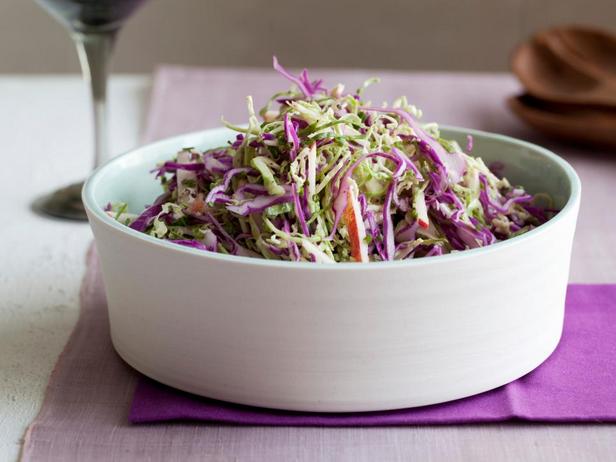 Rotkohl- und Rosenkohlsalat