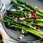 Gebackener Spargel mit Feta