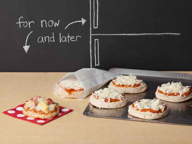 Einzelpizzen auf englischen Muffins