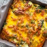 Im Ofen gebackener Hähnchen-Reis-Auflauf