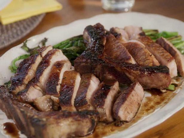 Schweinefleisch in Agrodolce-Sauce