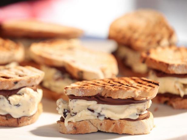 Schokoladeneis-Sandwiches