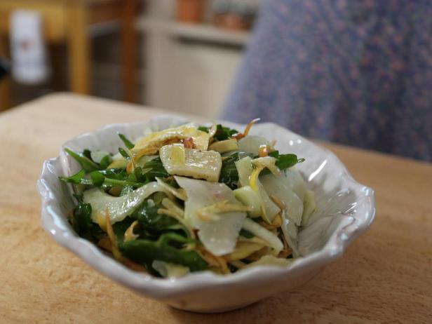 Frischer Artischocken-Fenchel-Salat