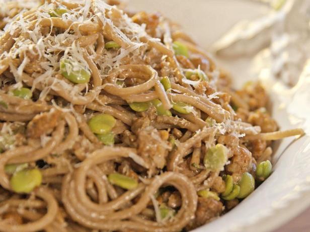 Spaghetti mit Saubohnen