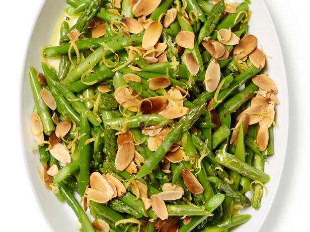 Zubereitung - Gerösteter Spargel mit Mandeln