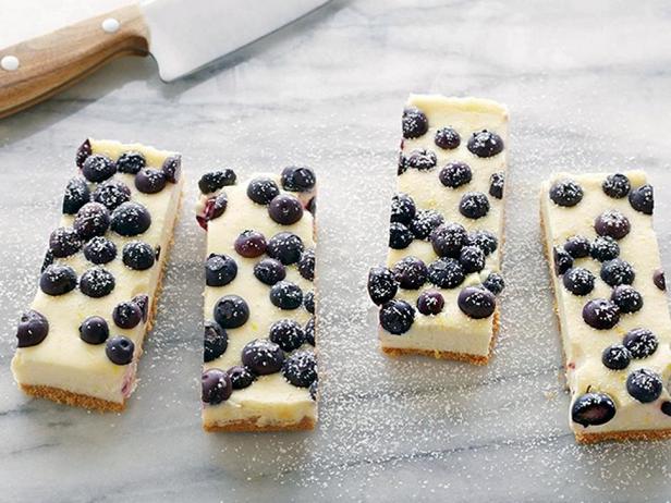 Zitronen-Blaubeer-Käsekuchen