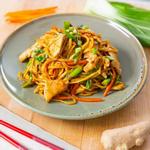 Lo Mein Nudeln mit Hühnchen