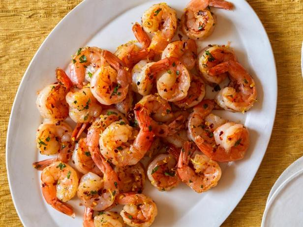 Come preparare gamberi piccanti all'aglio in 4 minuti