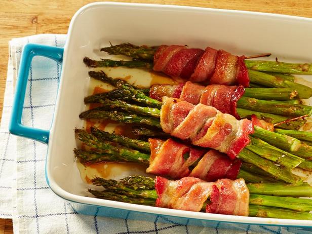 Spargel im Speckmantel