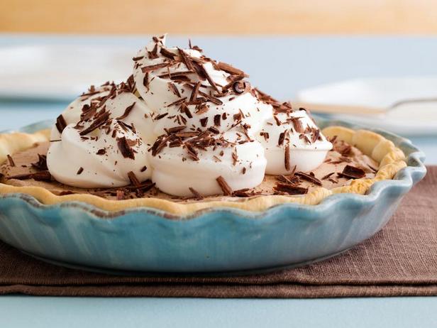 Wie man Schokoladencremetorte zubereitet