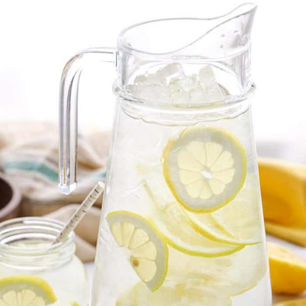 Wie man hausgemachte Limonade zubereitet