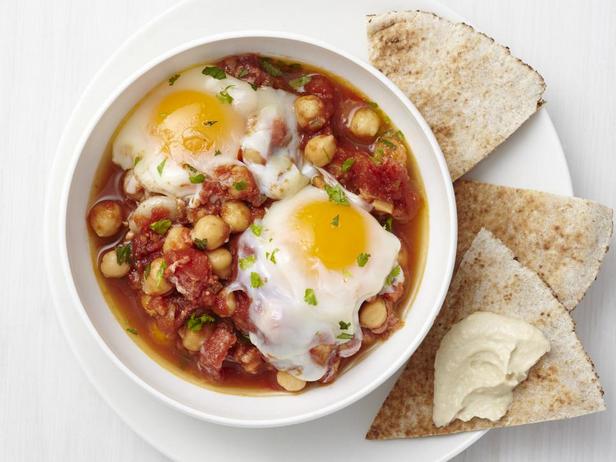 Shakshuka kikherneiden kera