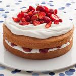 Erdbeer-Rhabarber-Shortcake