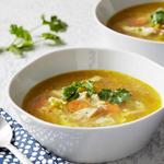 شوربة الكاري بالدجاج والأرز