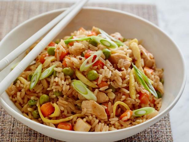 Gebratener Reis mit Hähnchen-Teriyaki