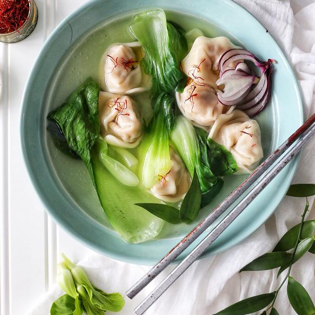 Wie man Wonton-Suppe zubereitet